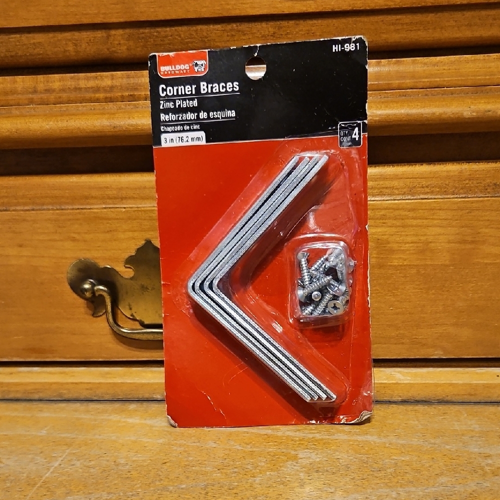 Bulldog Corner Braces 3-in (76.2 mm)